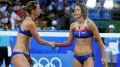 Sara Goller und Laura Ludwig bei Olympia in Peking.jpg